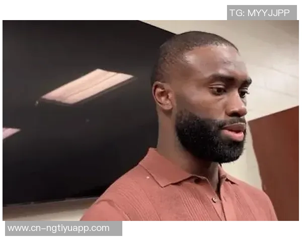 NBA染色先锋杰伦布朗获美媒新绰号黑马克引发热议 NBA染色先锋杰伦布朗获美媒新绰号黑马克引发热议